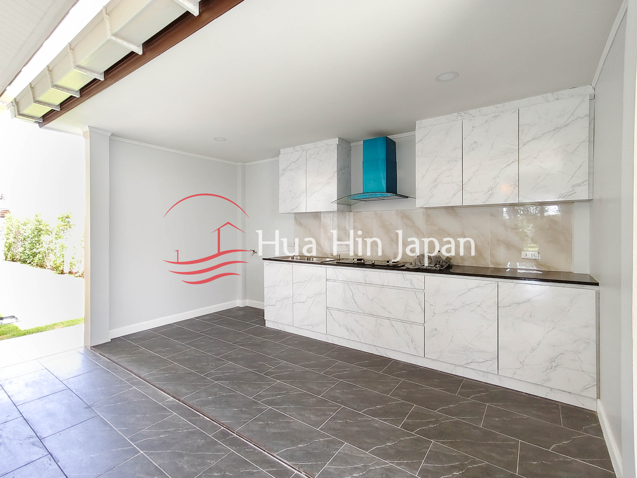 Siam Village 3 Bedroom Fully Furnished Pool House kitchen