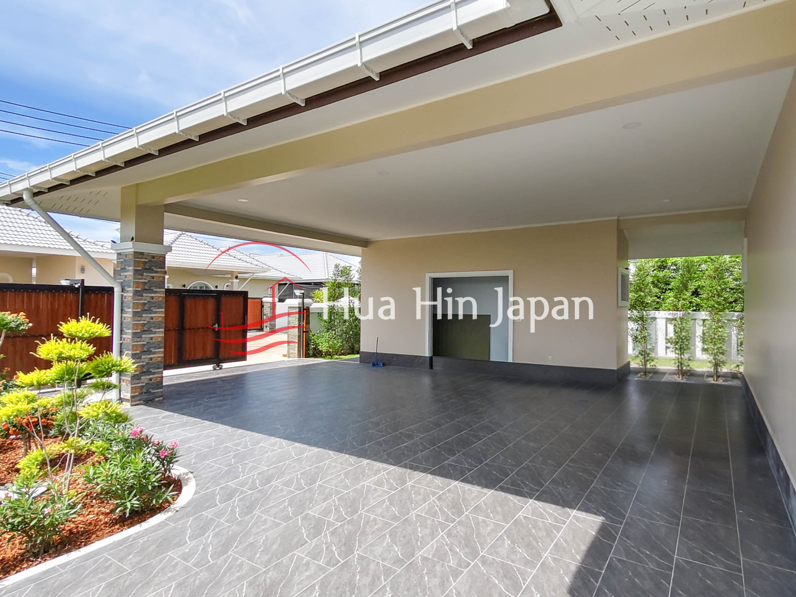 Siam Village 3 Bedroom Fully Furnished Pool House balcony area