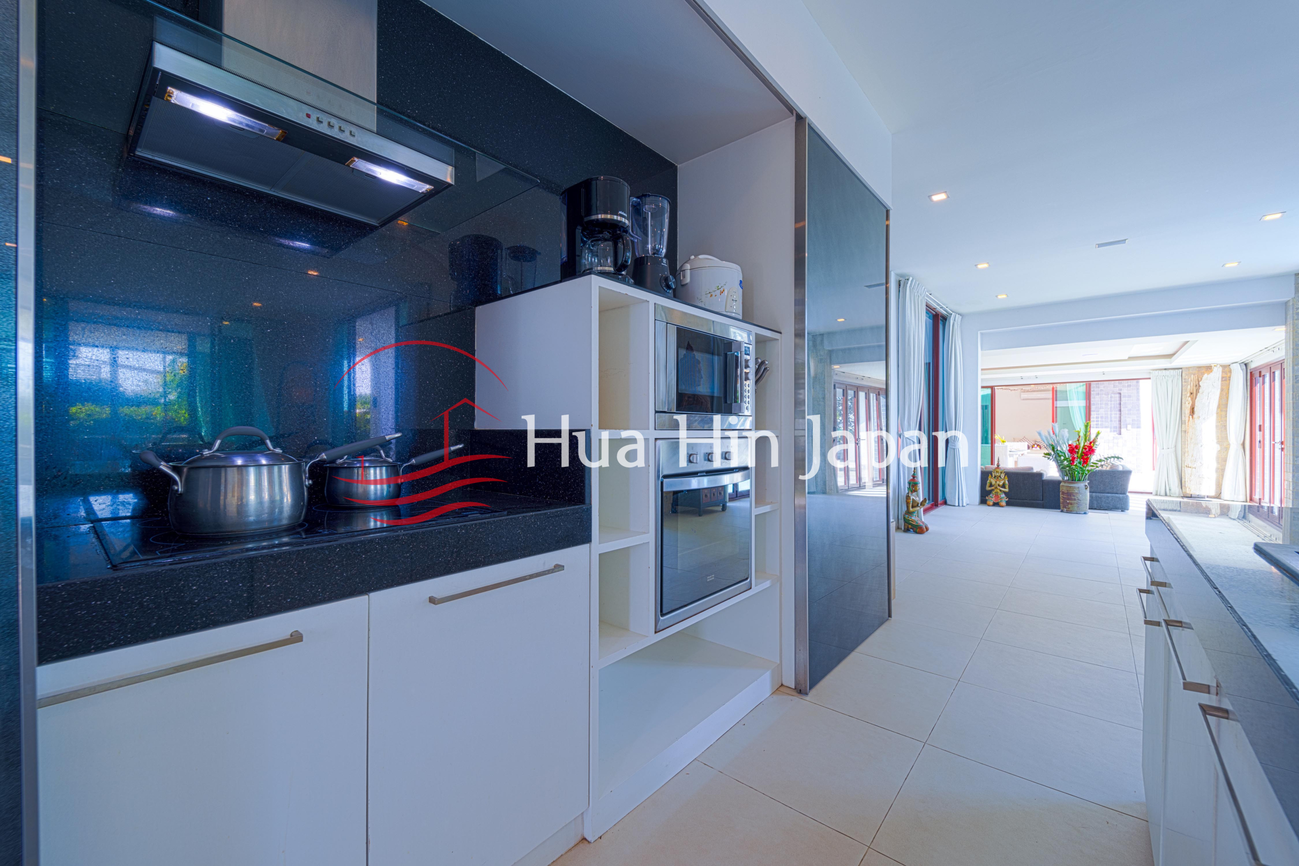 Luxury 5BR Pool Villa at Phu Montra (Soi 126) – Distant Sea Views &amp; Mountain Backdrop - Khao Tao - photo 16