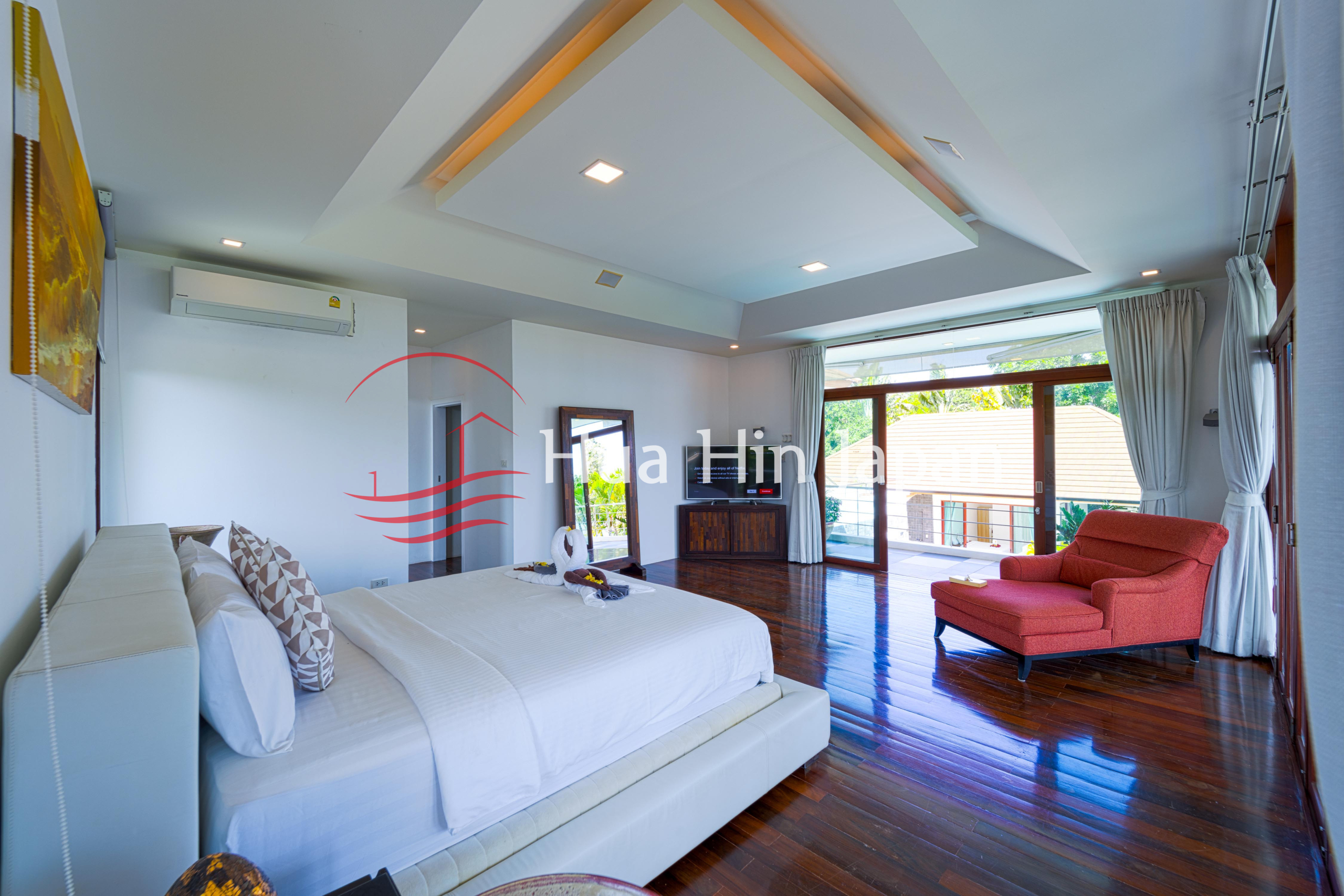 Luxury 5BR Pool Villa at Phu Montra (Soi 126) – Distant Sea Views &amp; Mountain Backdrop - Khao Tao - photo 6