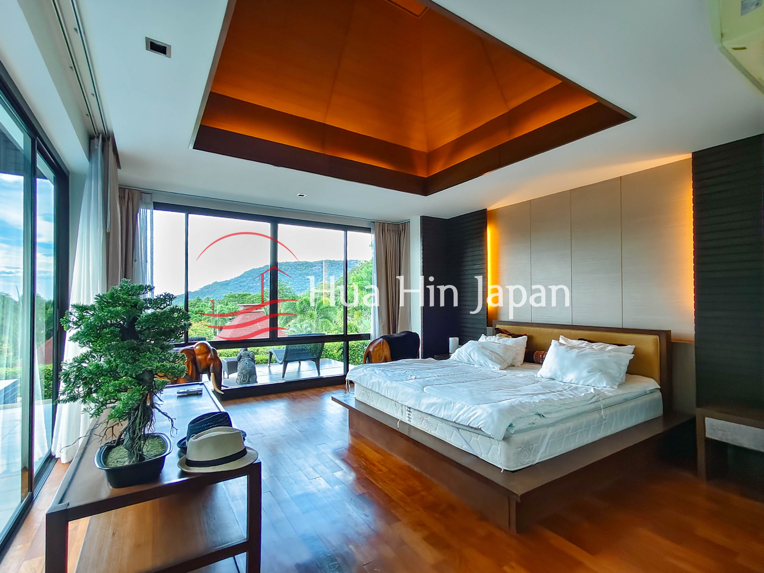 Rare Freehold Resale at Panorama Khao Tao | Executive 3BR Sea-View Pool Villa in Hua Hin South - Khao Tao - photo 4
