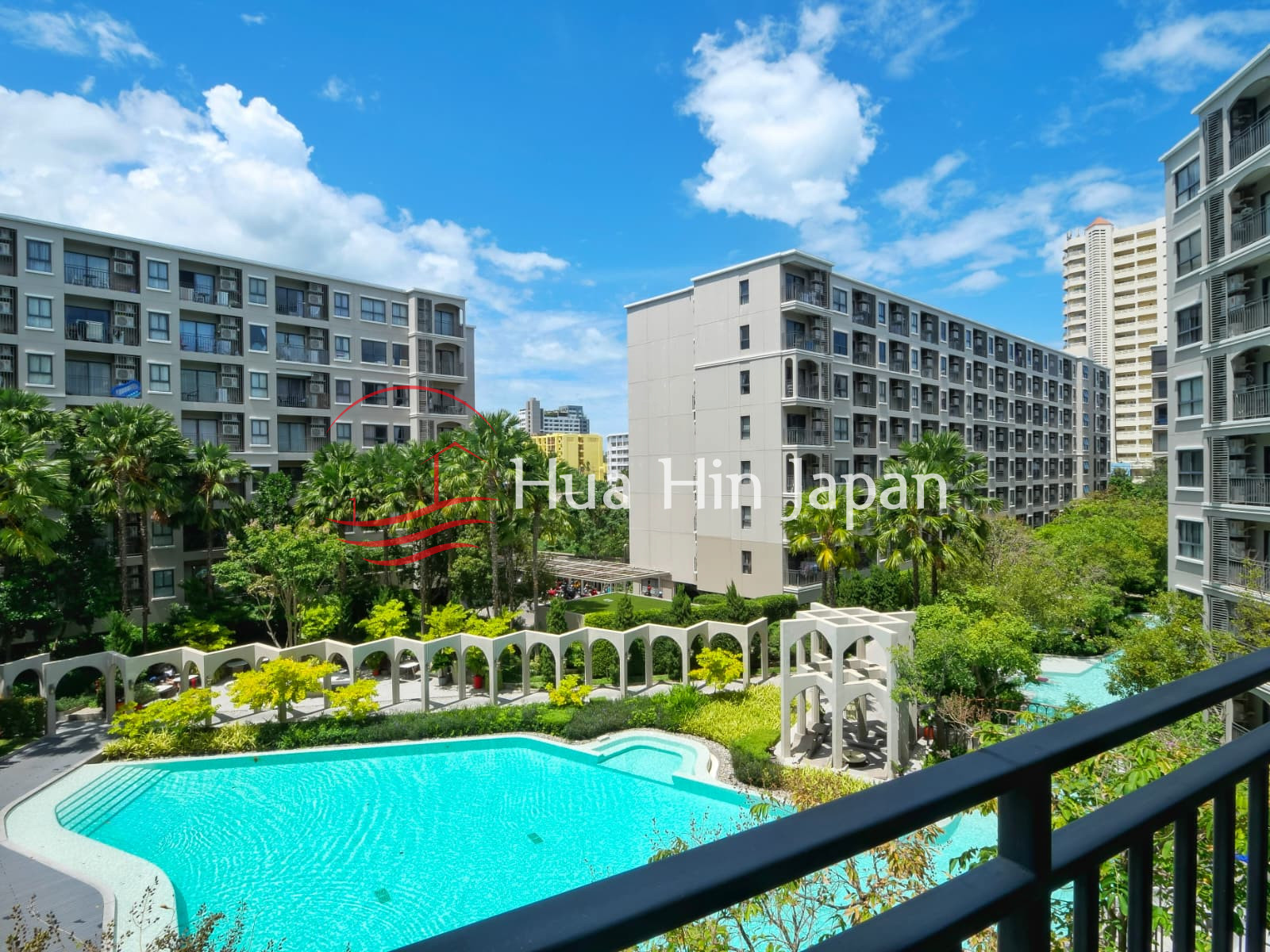 1 Bedroom Unit At La Casita Condo Only 2 Km From The Centre (Completed, Furnished)