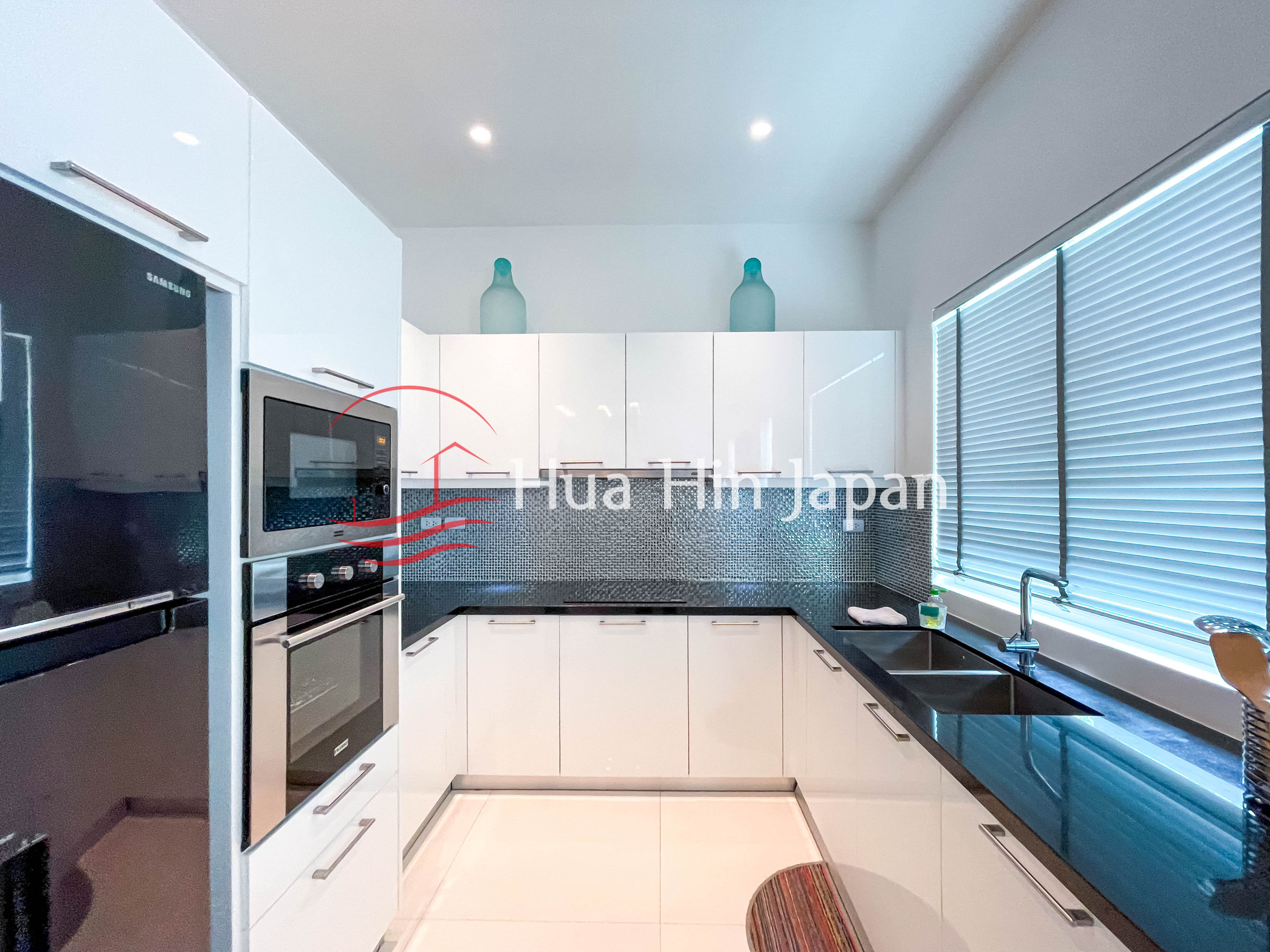 3-Bed Freehold Pool Villa For Sale in Aria Hua Hin, Thap Tai - Hua Hin - photo 2
