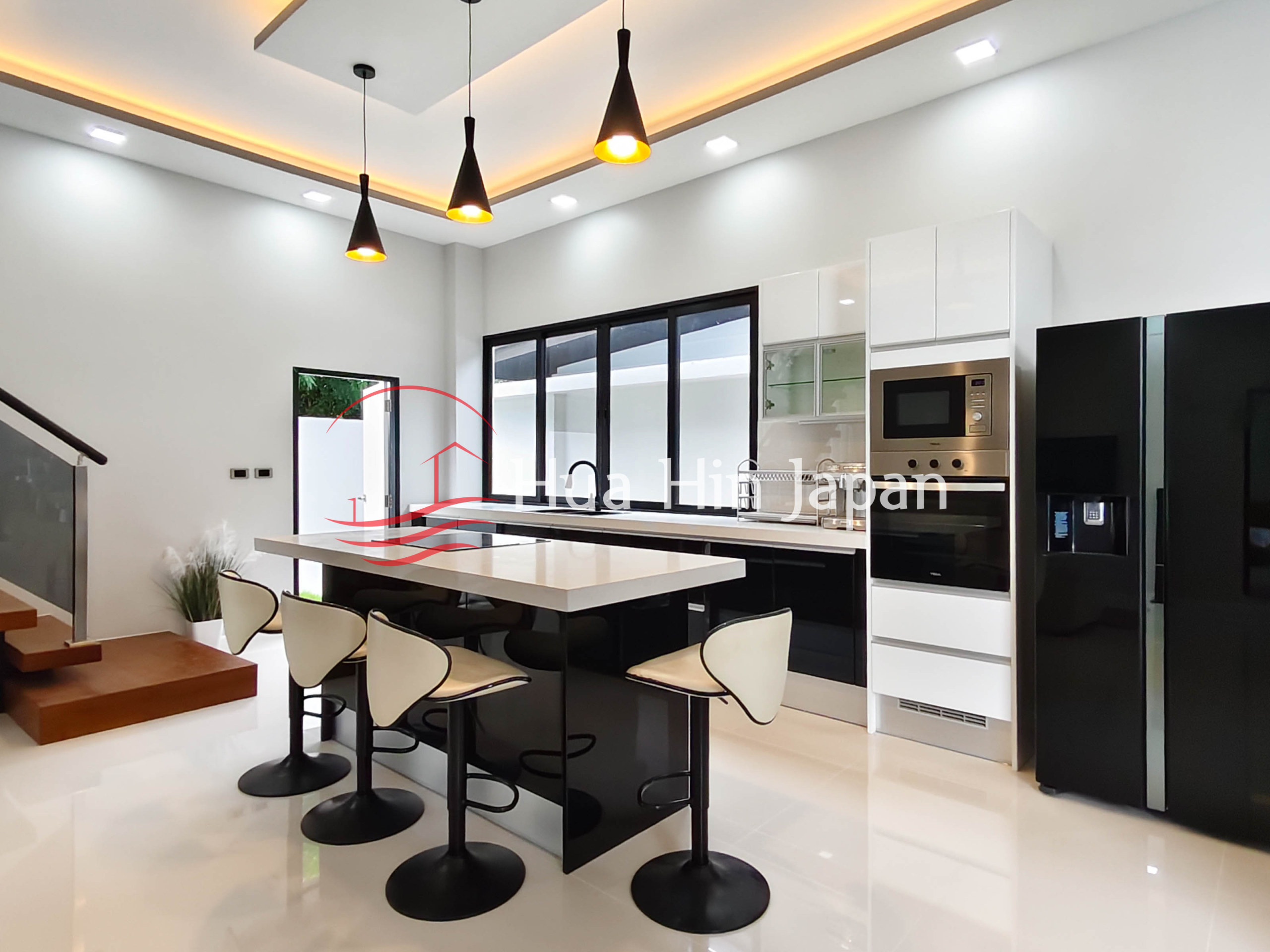 Brand New - Luxury 4 Bed Room Pool Villa kitchen and dining area