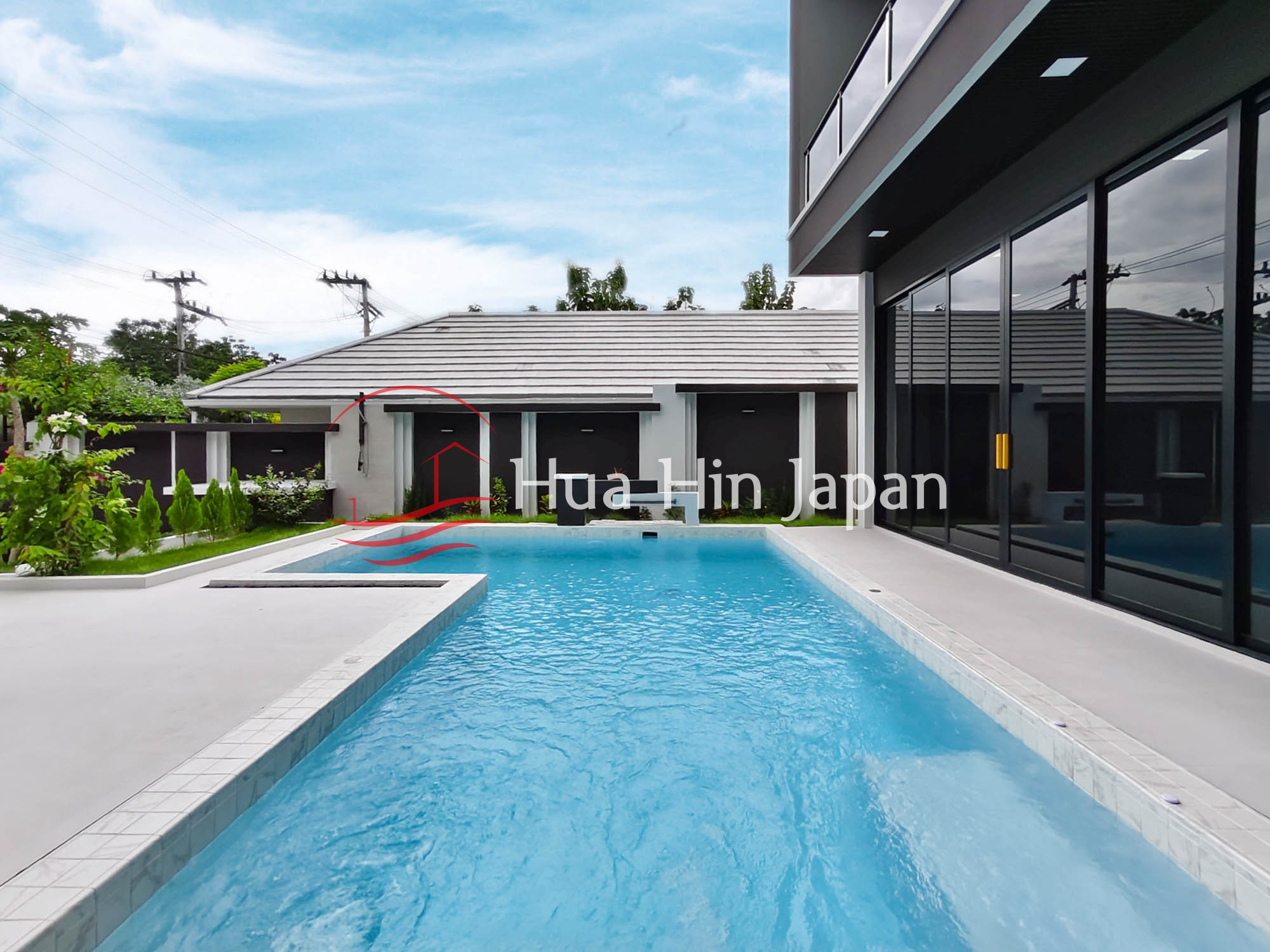 Brand New - Luxury 4 Bed Room Pool Villa swimming pool area