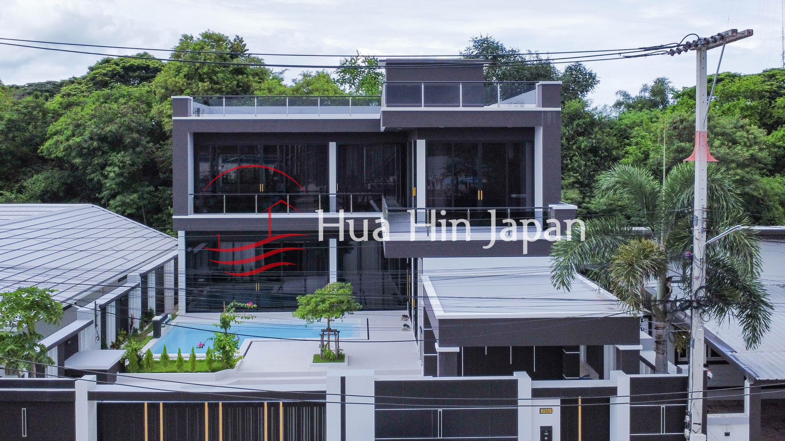 Brand New - Luxury 4 Bed Room Pool Villa full view with swimming pool area