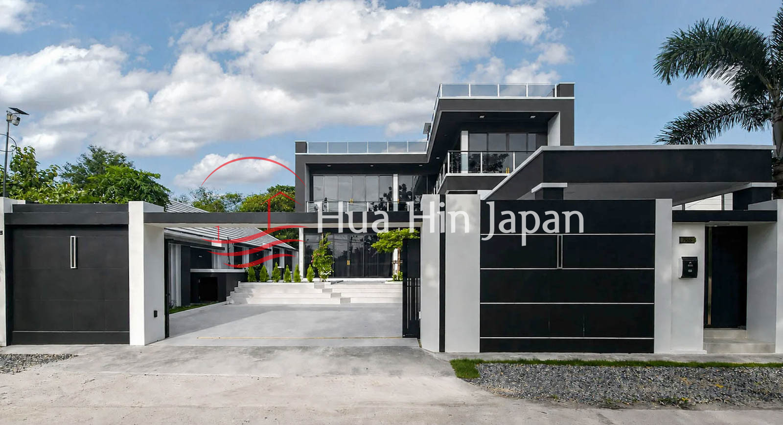 Brand New - Luxury 4 Bed Room Pool Villa front area